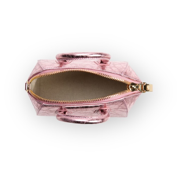 👜 🆕 Givenchy Mini Antigona Bag In Laminated Leather in color silk pink - Picture 4 of 11